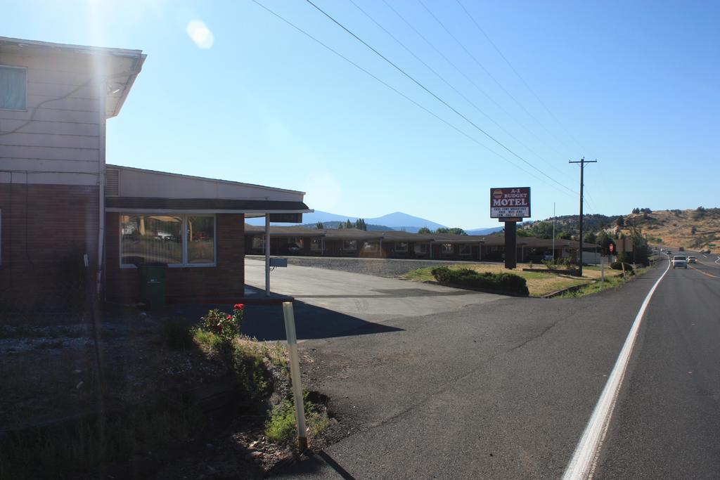 A-1 Budget Motel Klamath Falls Buitenkant foto